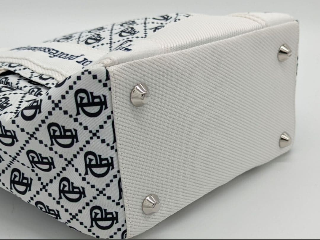 ★新品正規品 パーリーゲイツモノグラム柄 カートバッグ unisex ポーチ付き