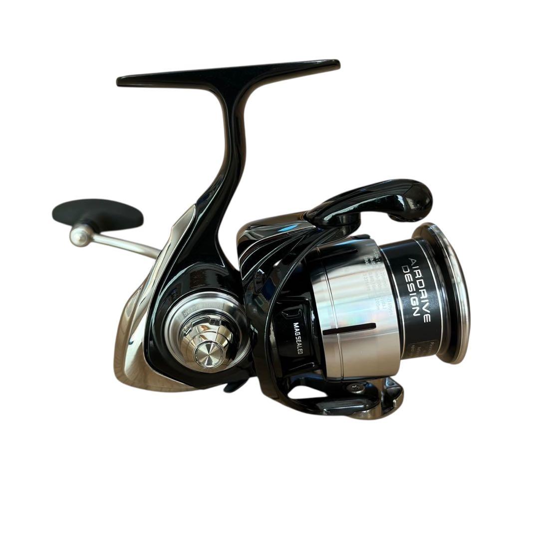 未使用 近年モデル ダイワ 23 レグザ LT3000S-CXH スピニング