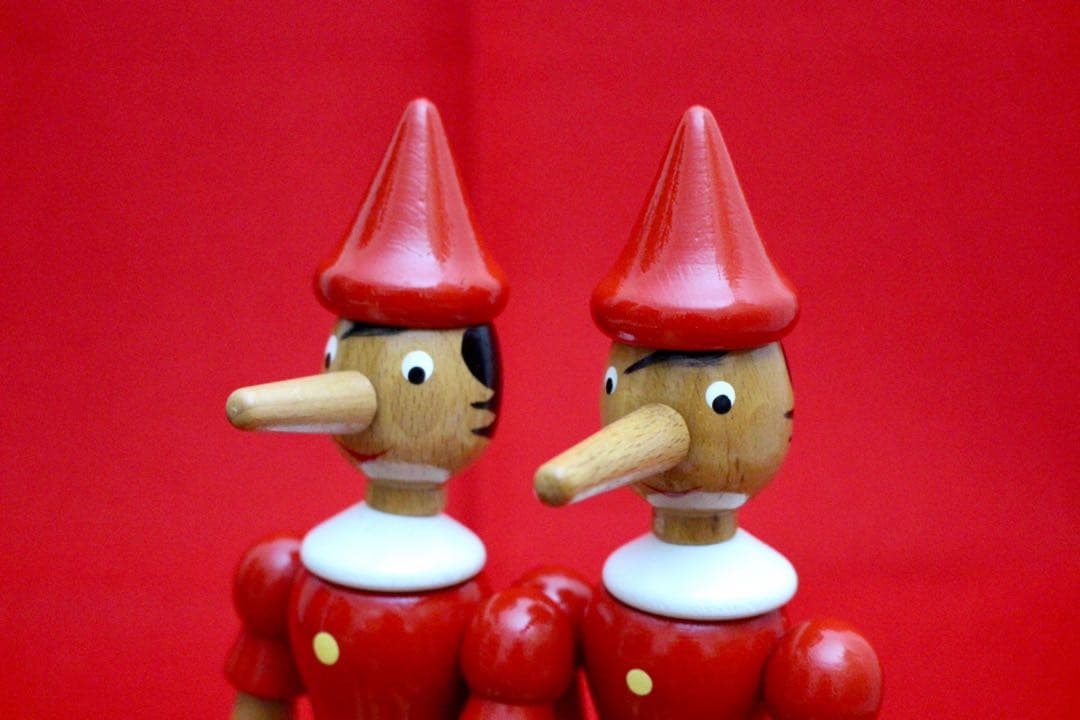 イタリア雑貨・ピエロコレクション【木製　ピノキオ　2体セット】