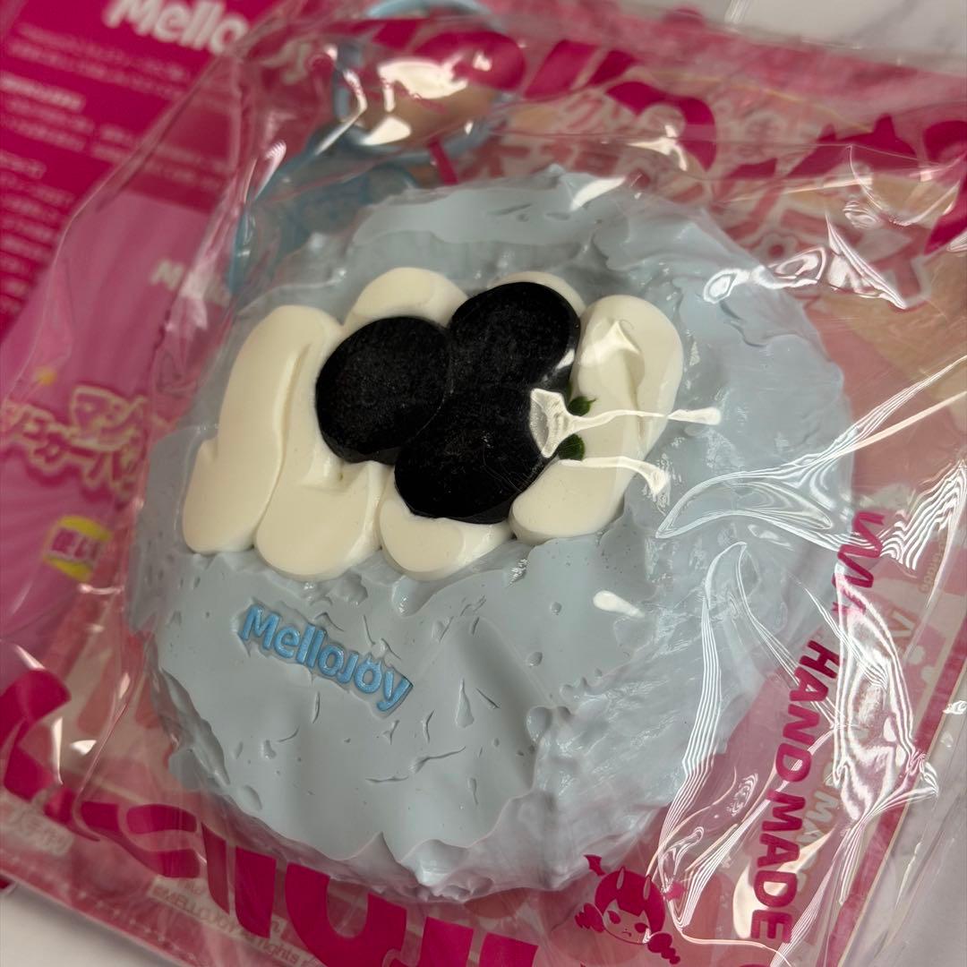 mellojoy 大福　ブルーベリー + ワッフル三角