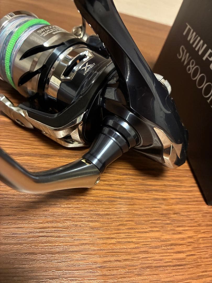 21TWIN POWER SW8000HG スピニングリール
