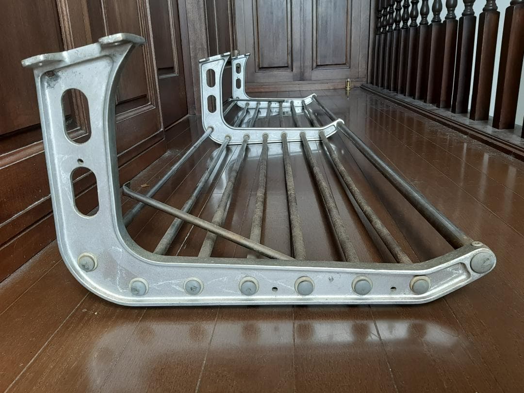 遠州鉄道バス 網棚 昭和レトロ◆アルミ製 路線バス部品◆インテリア・ディスプレイ