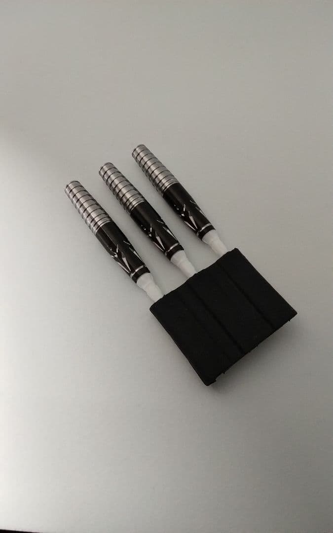 サングリアル!坂口優希恵!極美品!新品同品!付録未開封!ダーツセット