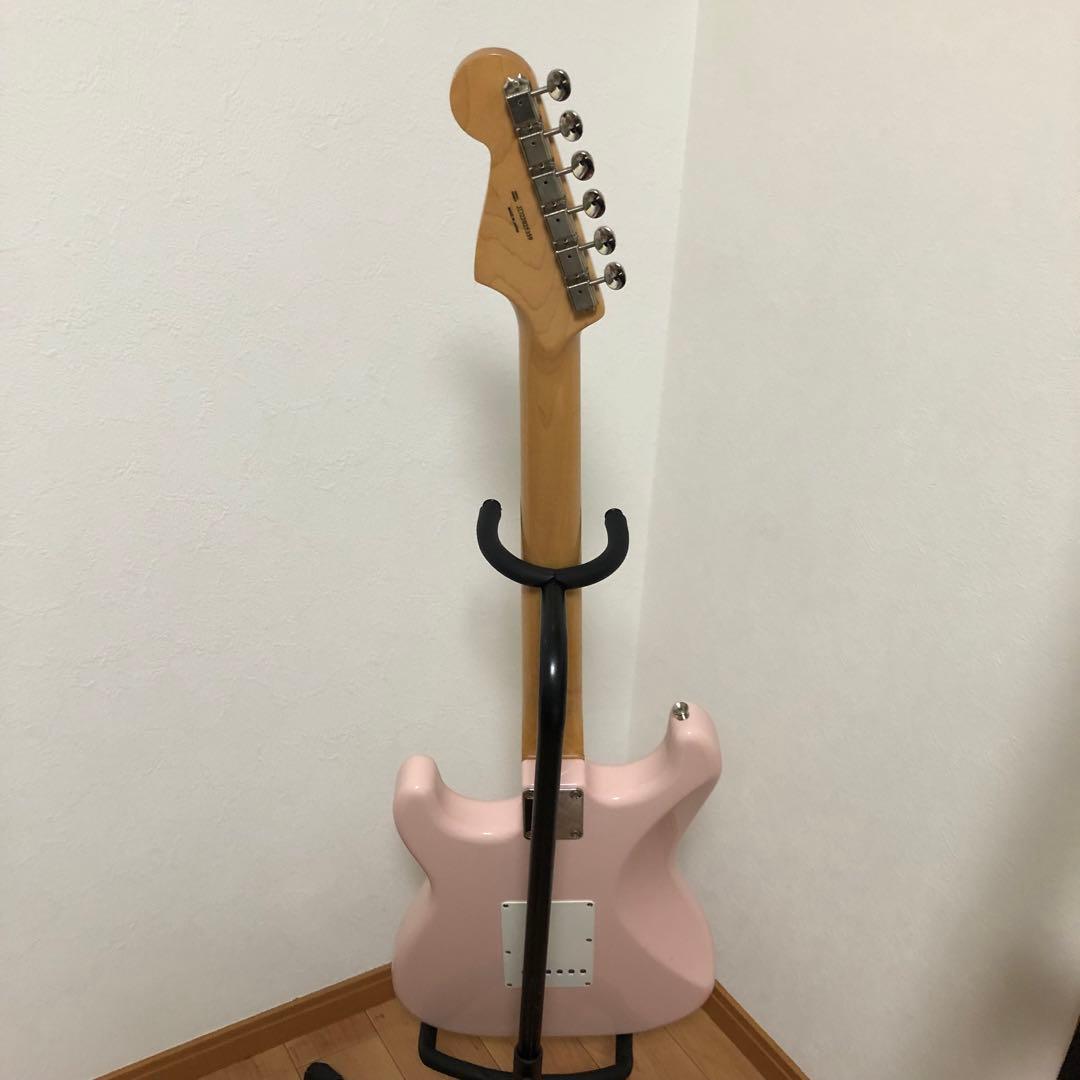 エレキギター　Fender