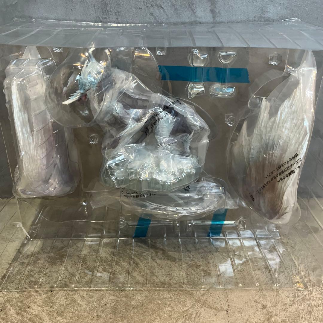 モンスターハンター イヴェルカーナ　トロフィー　フィギュア 一番くじ A賞