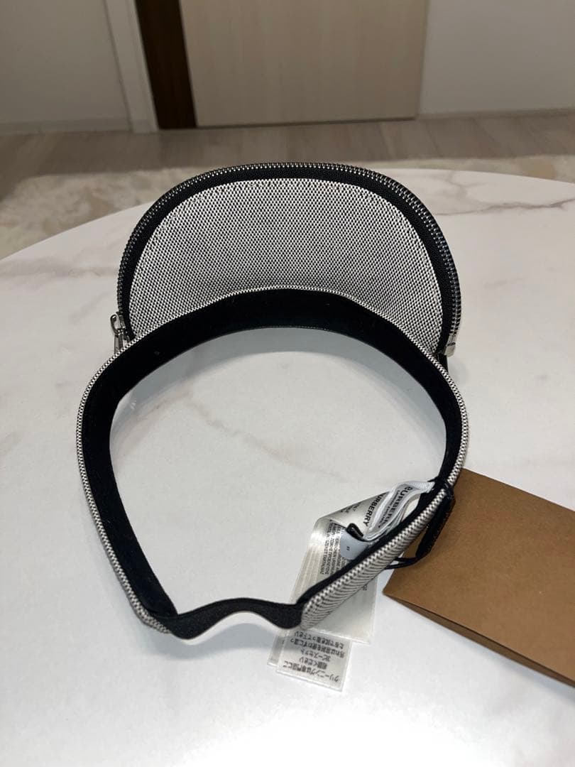 BURBERRY サンバイザー