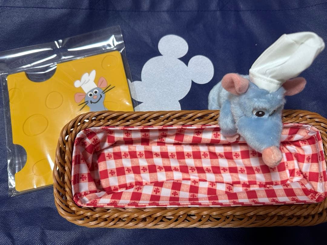 【新品未使用】レミーのおいしいレストラン 鍋敷き　カトラリーケース 2点セット