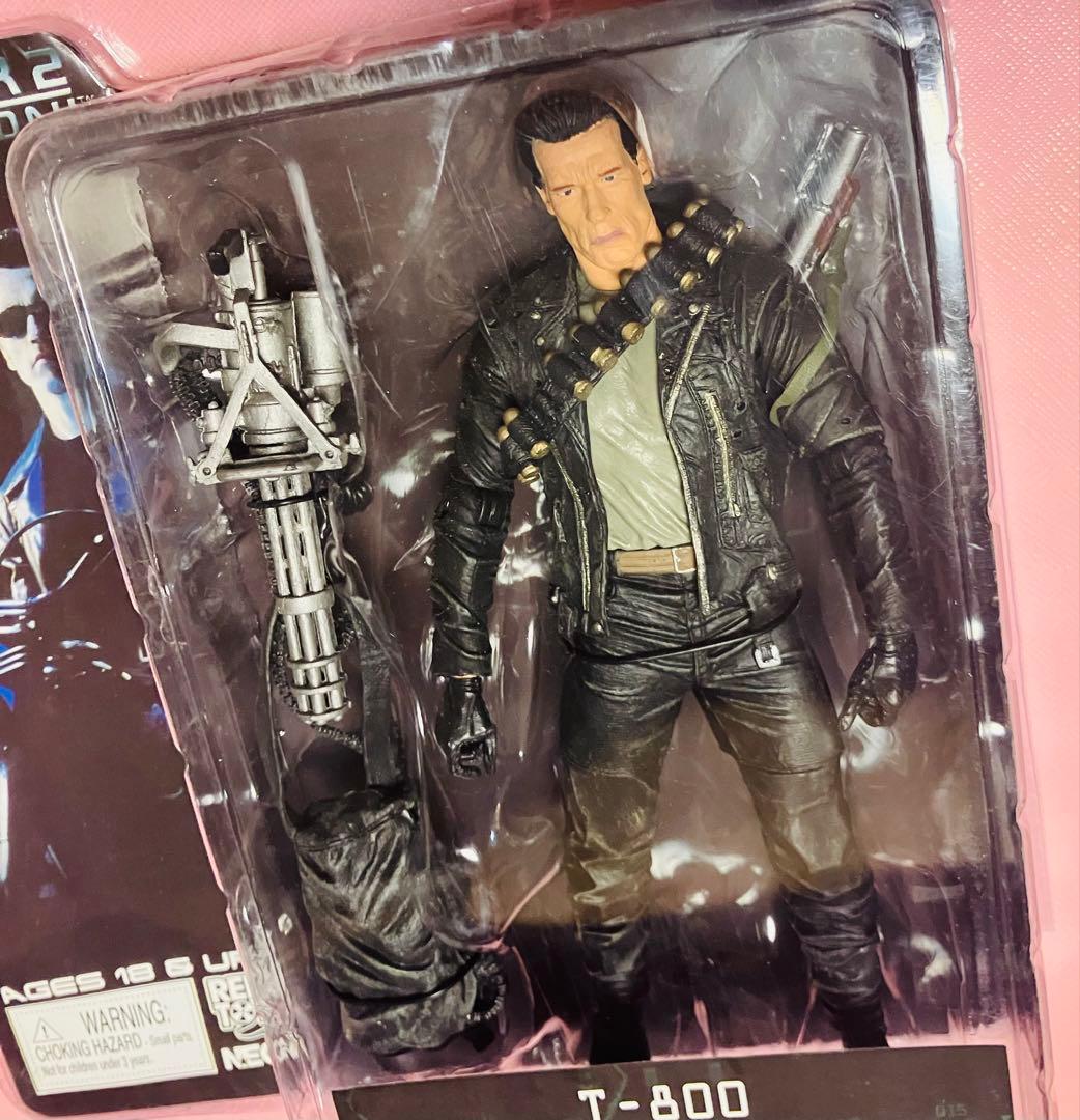 新品　ターミネーター2 T-800 フィギュア