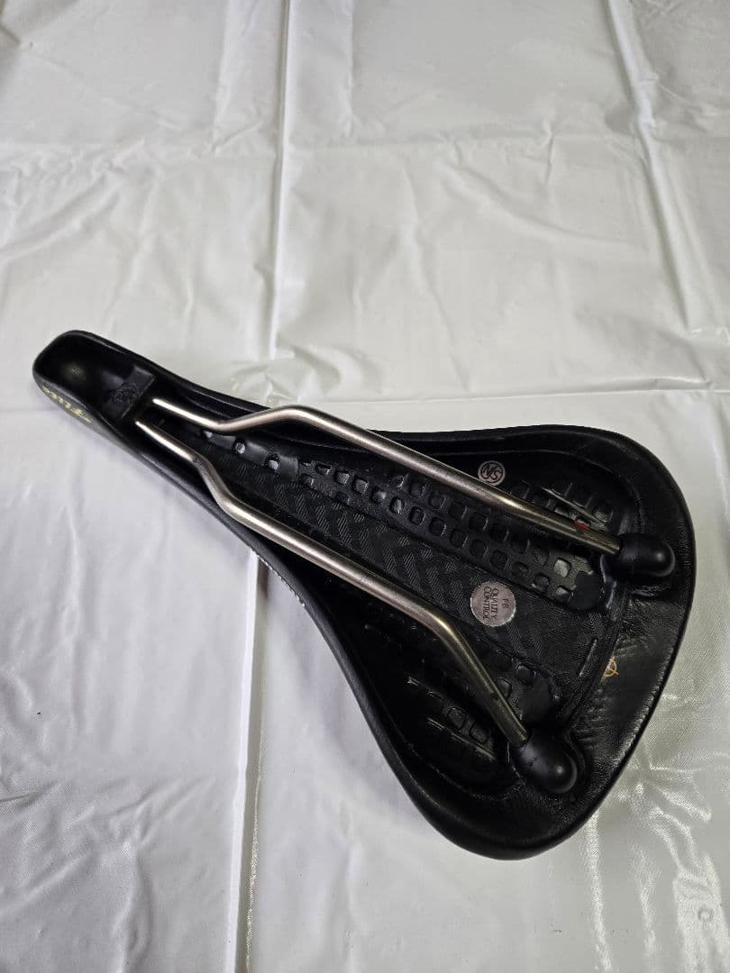 selleITALIA セライタリア Saddle サドル FLITE　NJS