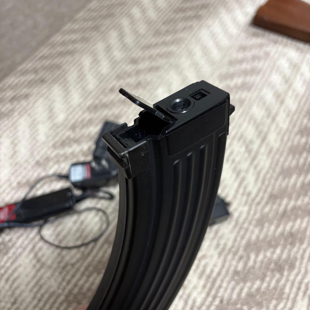 東京マルイ　AK47 スタンダード電動ガン　バッテリー、マガジン付き