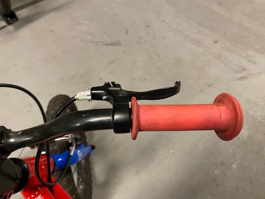 【ヨツバサイクル14】ヒーローレッド　スタンド付