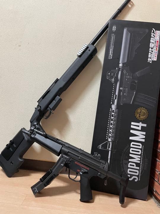 次世代電動ガンM4 その他二丁