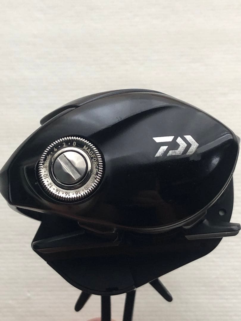 最終値下げ　ダイワ ベイトリール 24TATULA TW 100H 右ハンドル