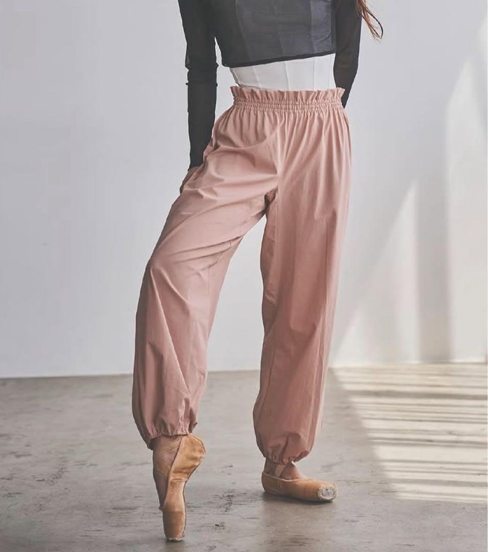 Retune. warm up pants / ピンク リチューン　stina