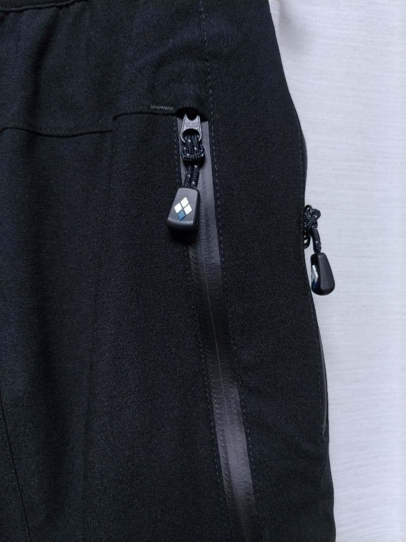 美品　モンベル ドライテックインシュレーテッドパンツ 黒