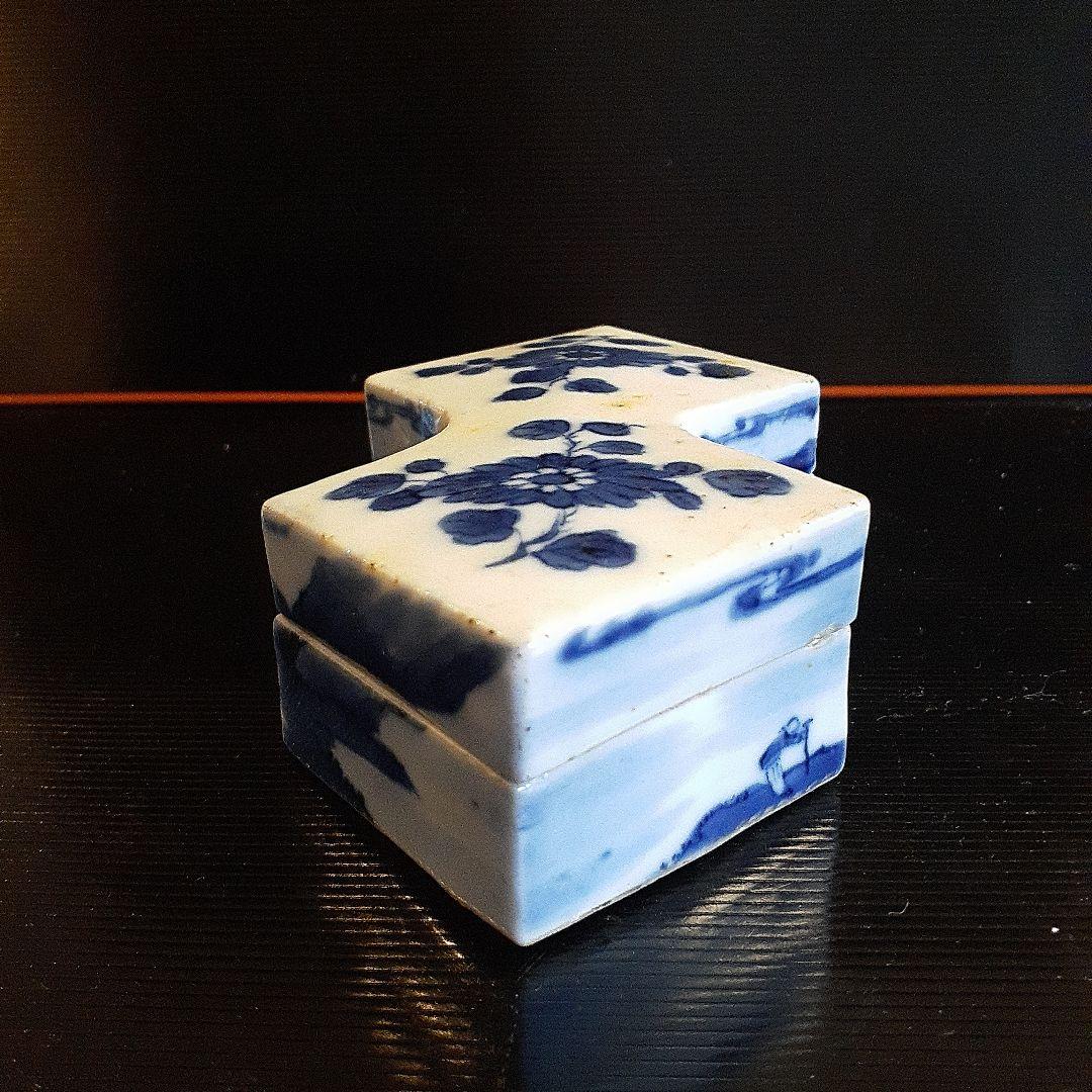 大明成化年製銘菱形染め付け香合