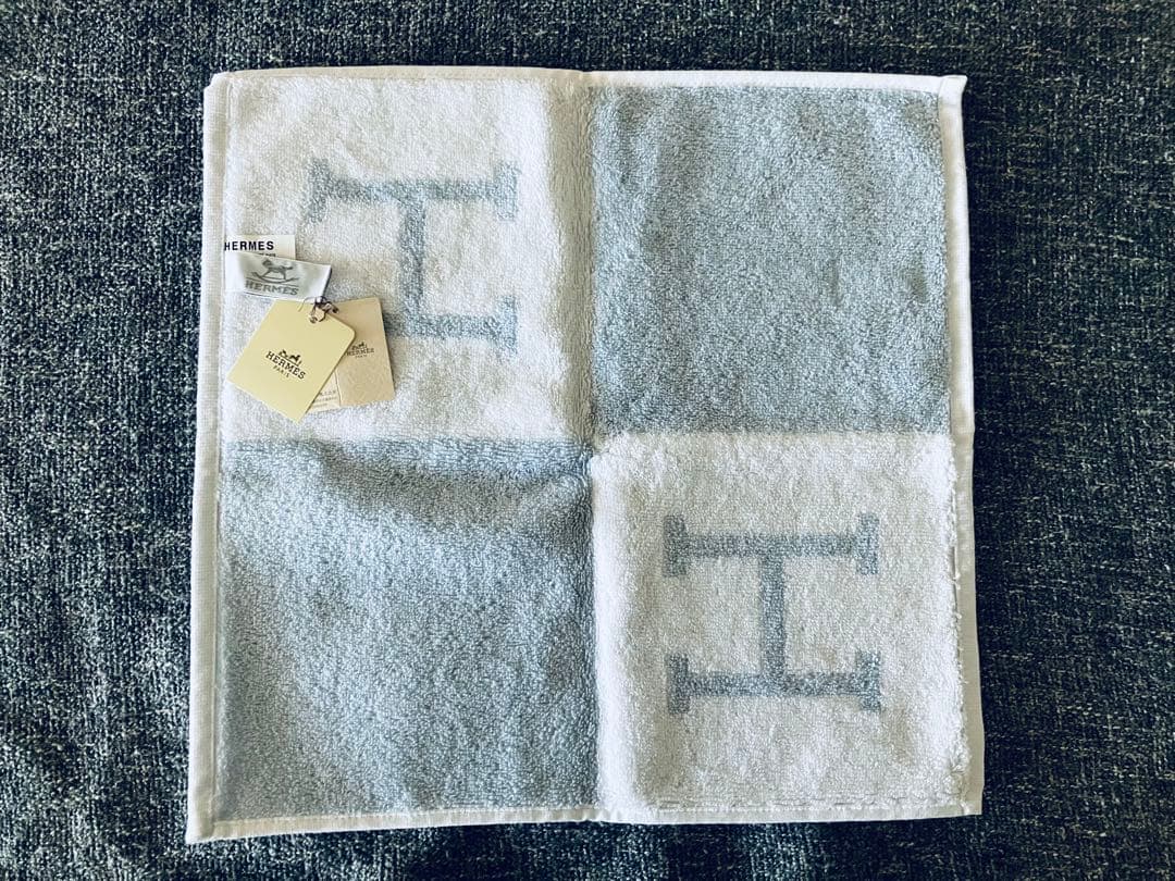 新品未使用　Hermes エルメス アヴァロン ハンドタオル ブルー ×ホワイト