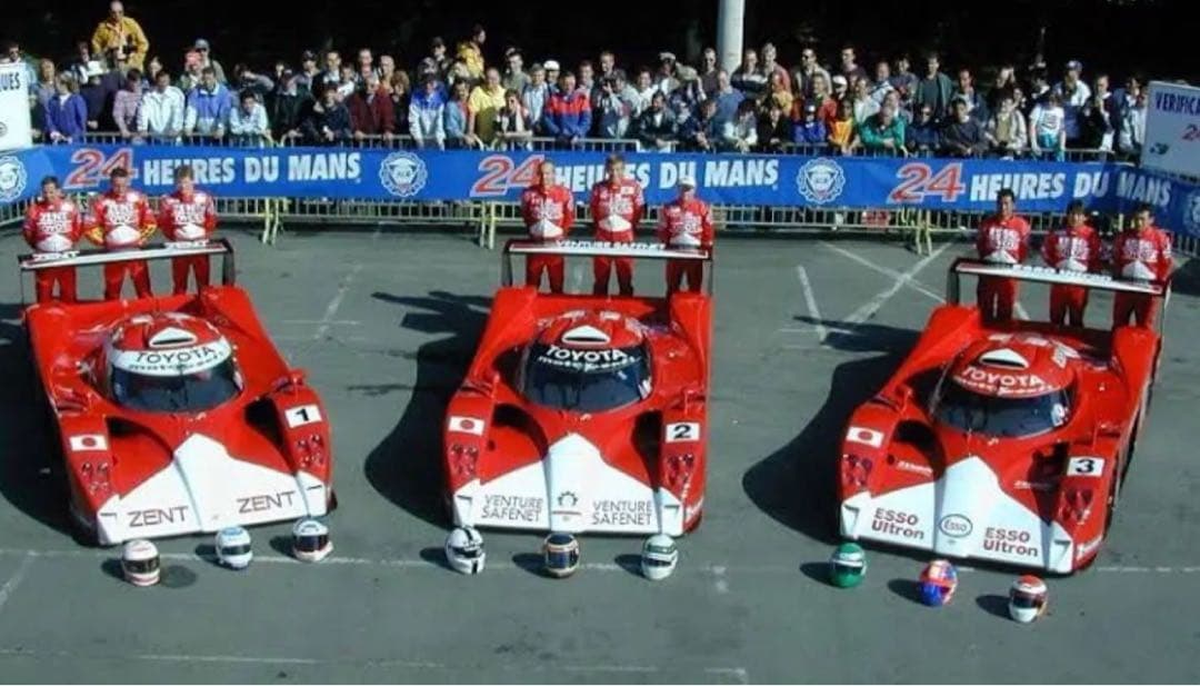 1/18 AUTOart トヨタ TS020 片山右京、鈴木利男、土屋圭市