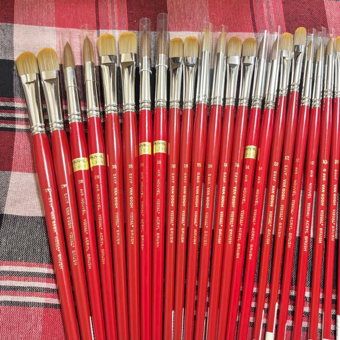 新品未使用！油彩・アクリル画用筆40本