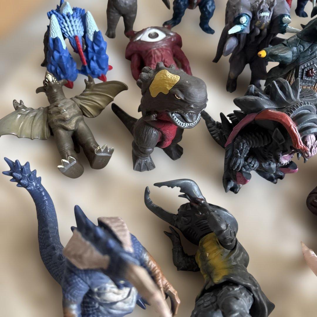 ウルトラ怪獣40体セット