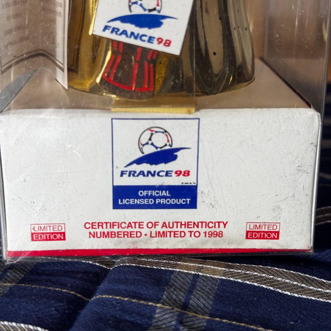 限定1998本シリアル入 98年フランスW杯 コカコーラ ゴールドボトル 箱付