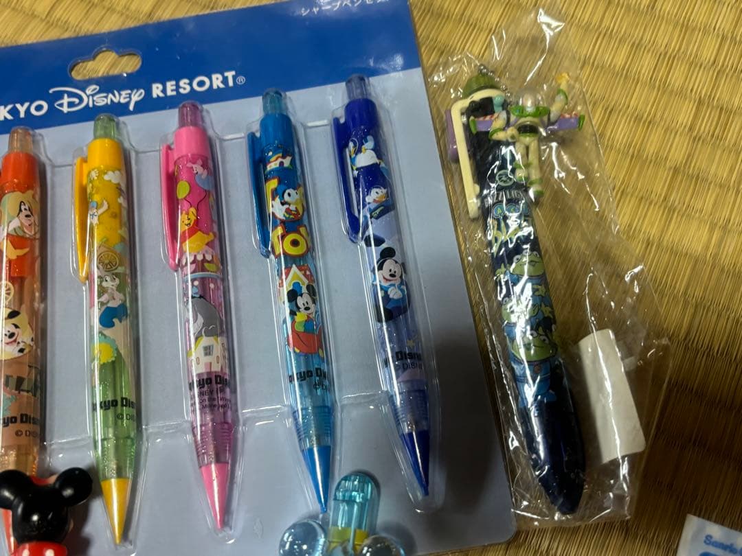 【ボールペン、シャーペン】まとめ売り　大量！キャラクターもの　ディズニー　USJ