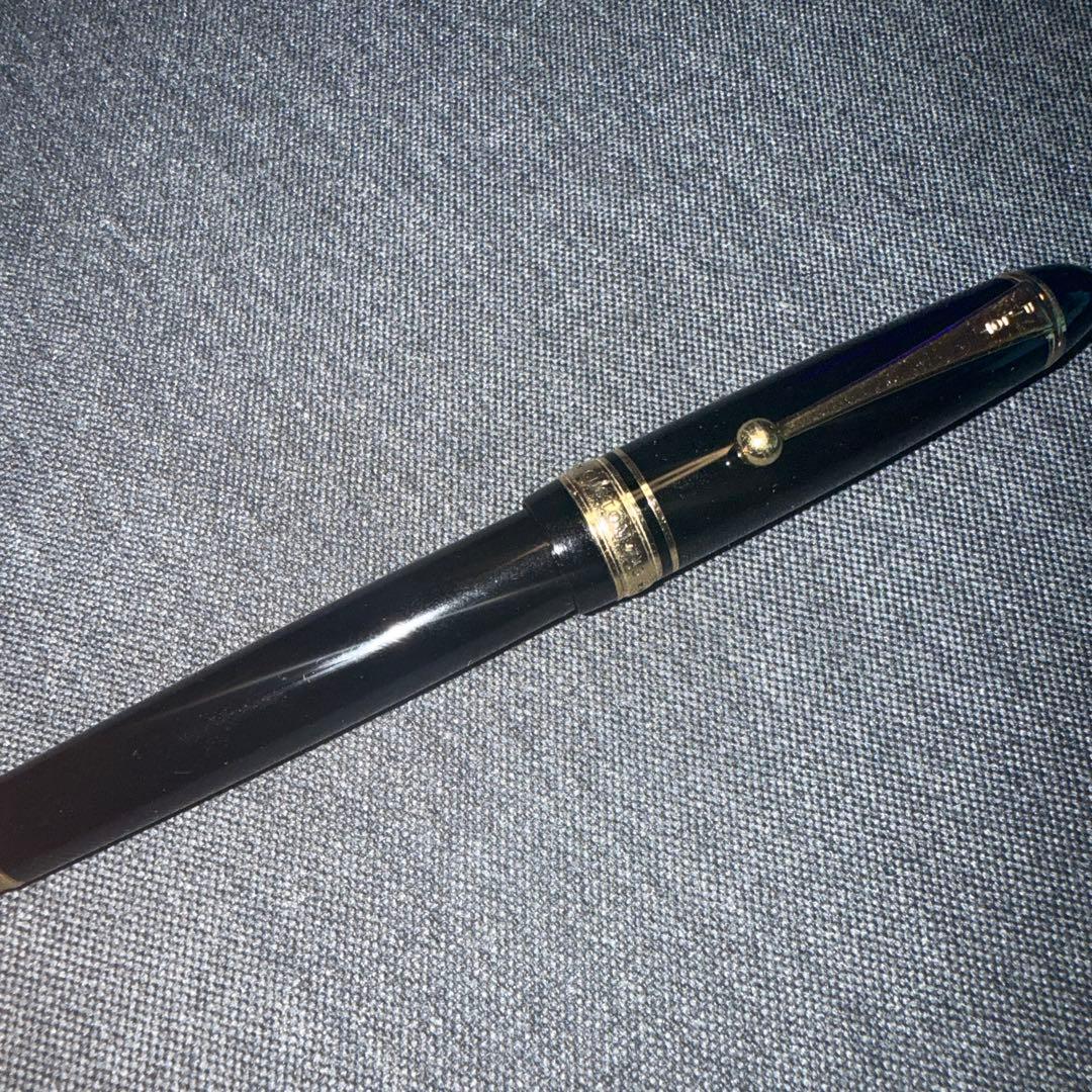 PILOT Custom 743万年筆　ペン先F