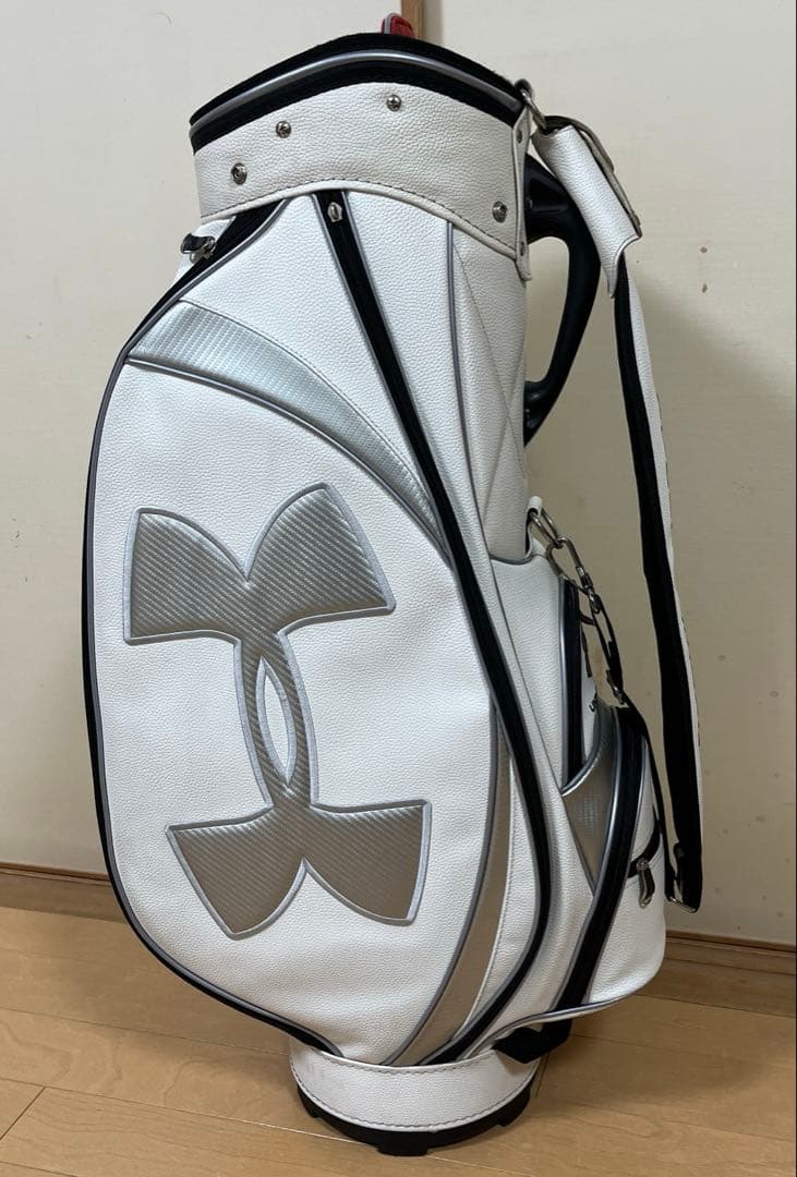 アンダーアーマー ゴルフキャディバッグ（中古品）