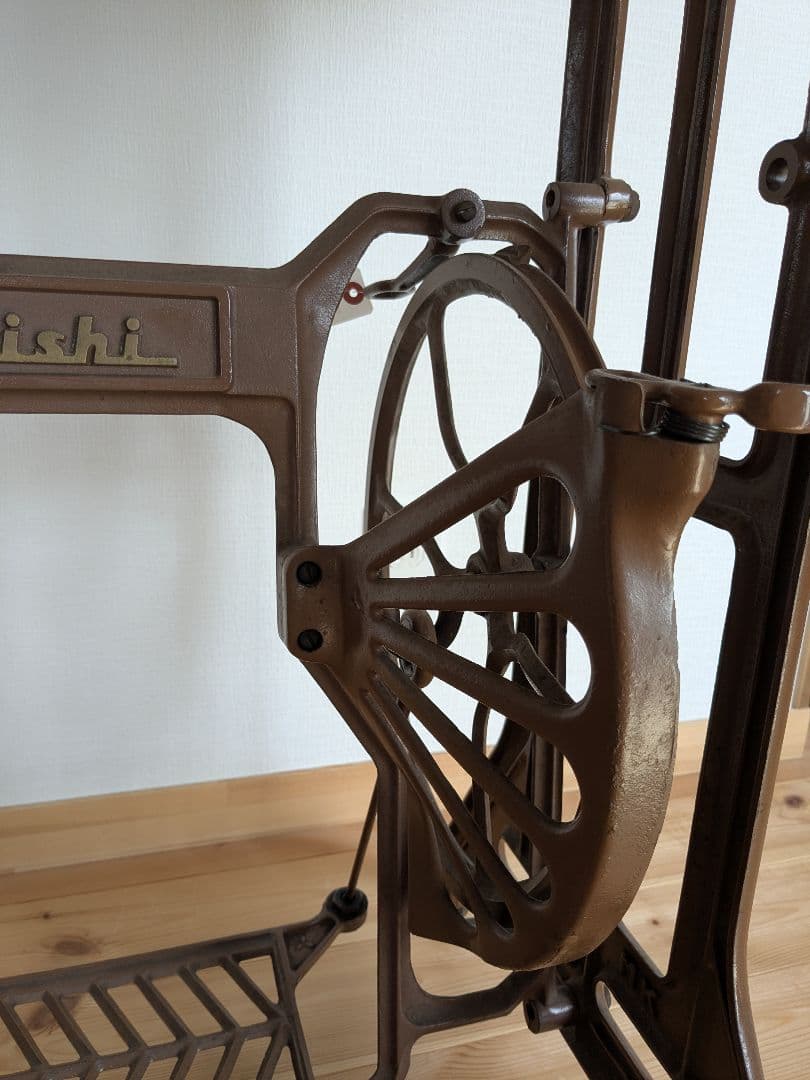 足踏みミシン　アンティーク　MITSUBISHI製