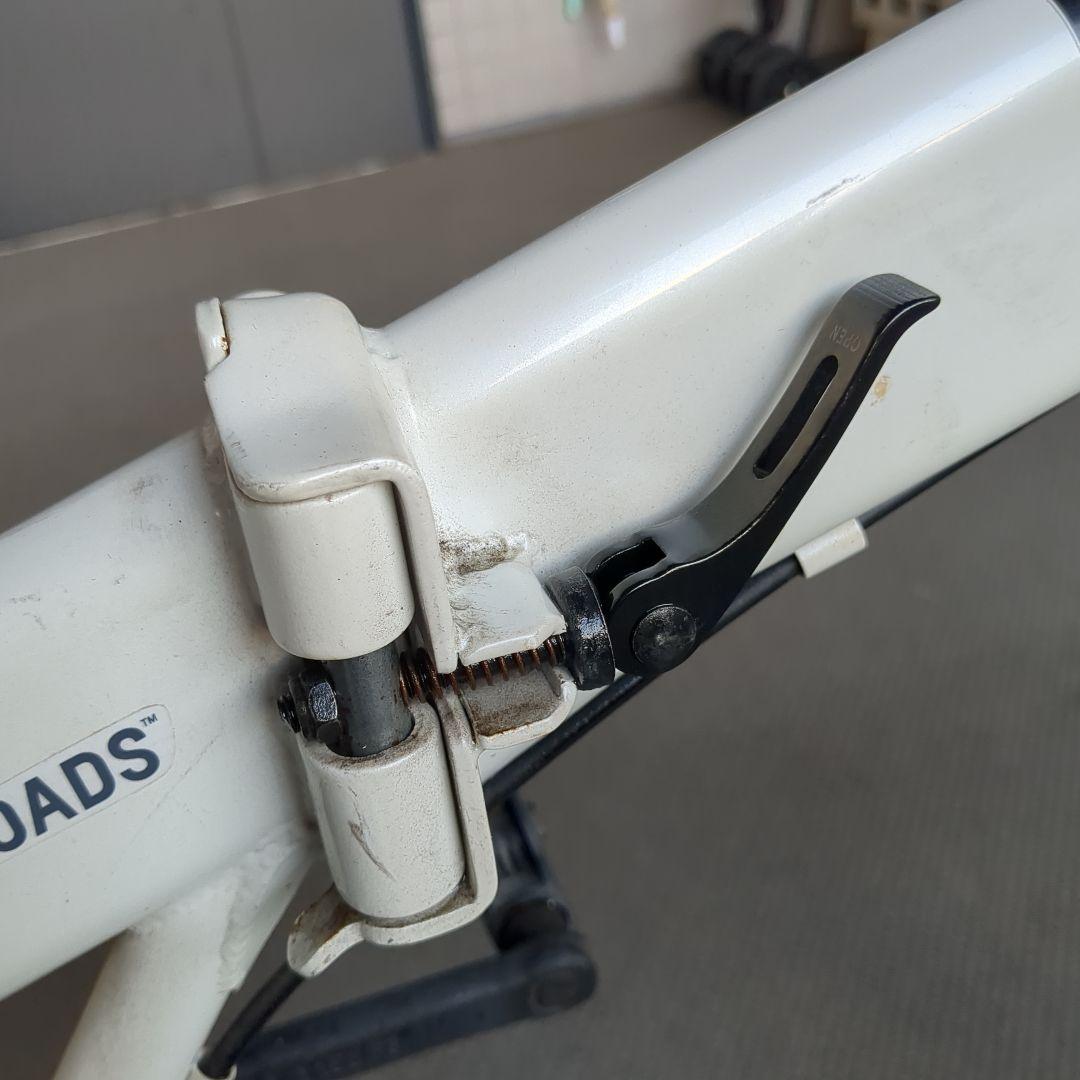 シボレー　折りたたみ自転車 ホワイト 20 インチ