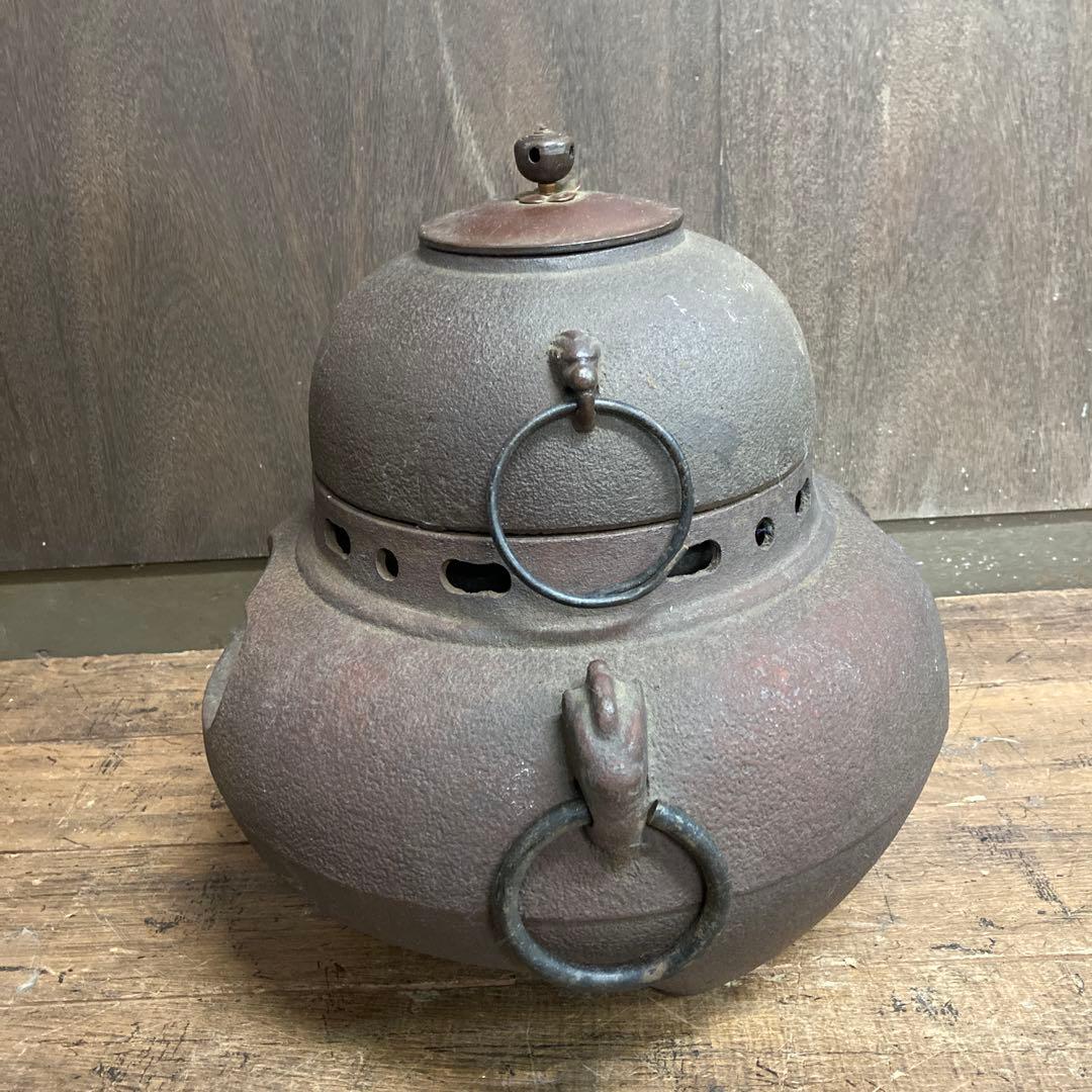 E4 古鉄 鉄瓶 風炉釜 鉄釜 茶道具 囲炉裏 火鉢 古民具 炭火 骨董 骨董品