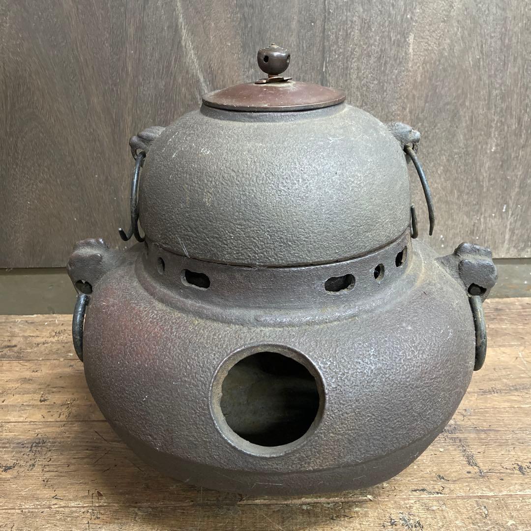E4 古鉄 鉄瓶 風炉釜 鉄釜 茶道具 囲炉裏 火鉢 古民具 炭火 骨董 骨董品