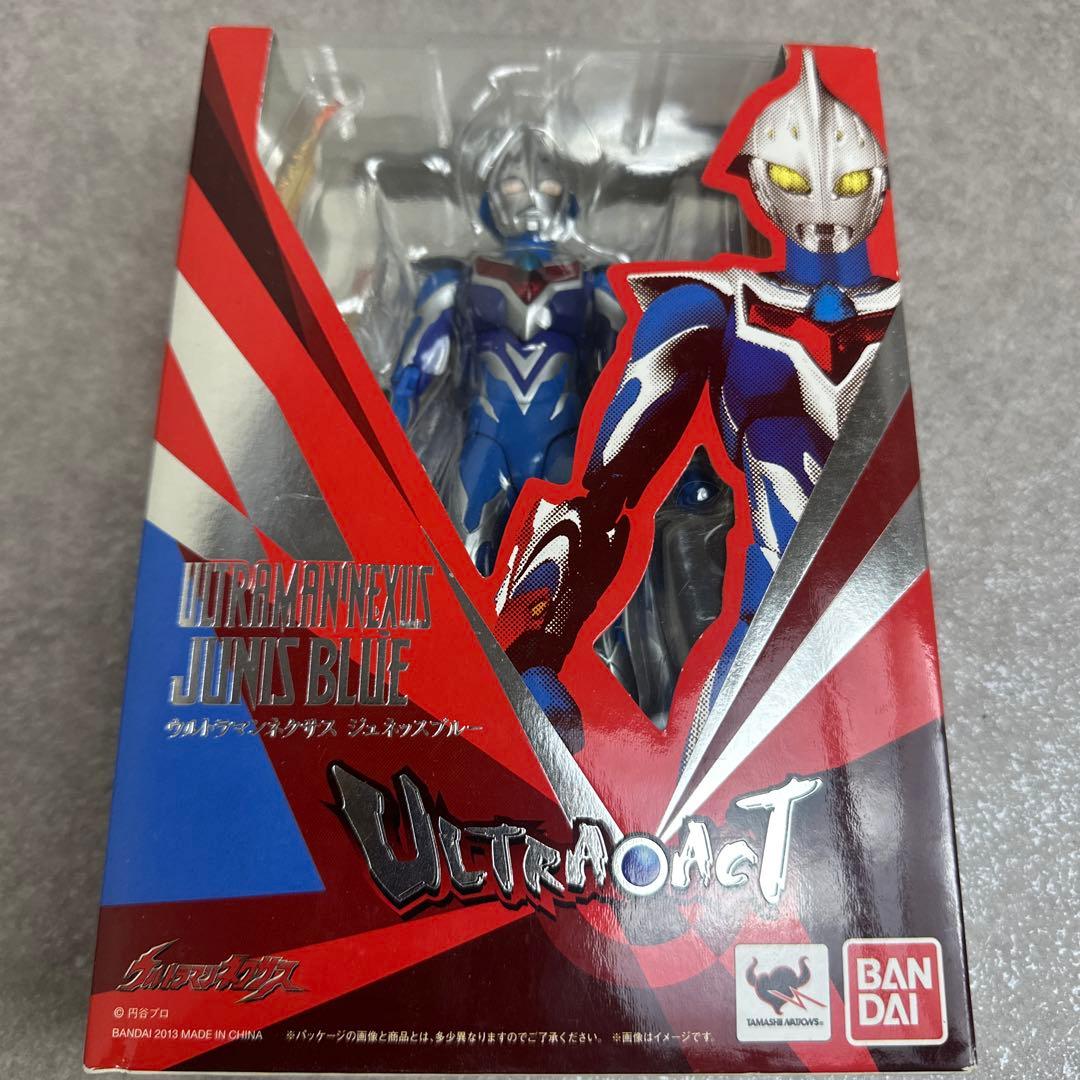 ★新品★ウルトラマンネクサス ジュネッスブルー BANDAI フィギュア