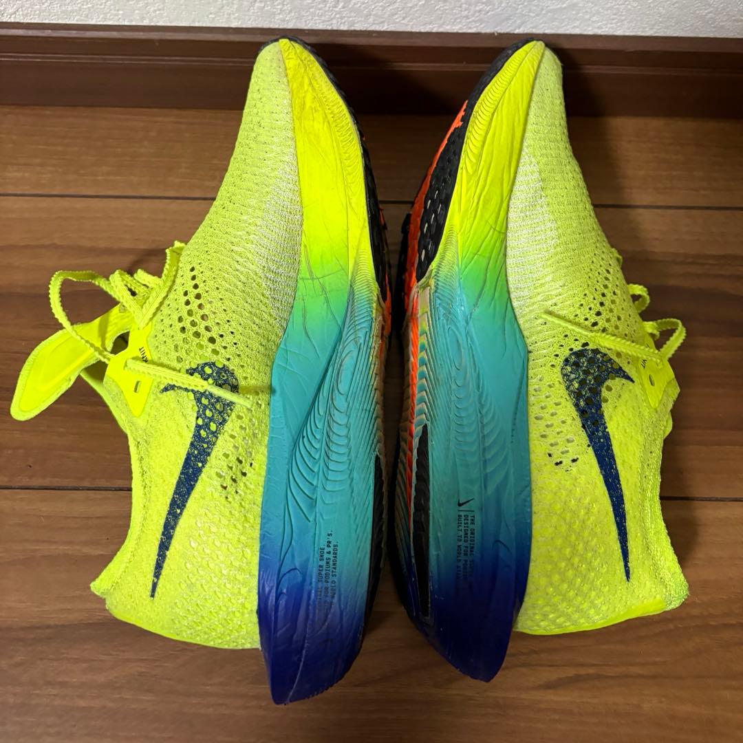 NIKE ヴェイパーフライ3 [25cm]
