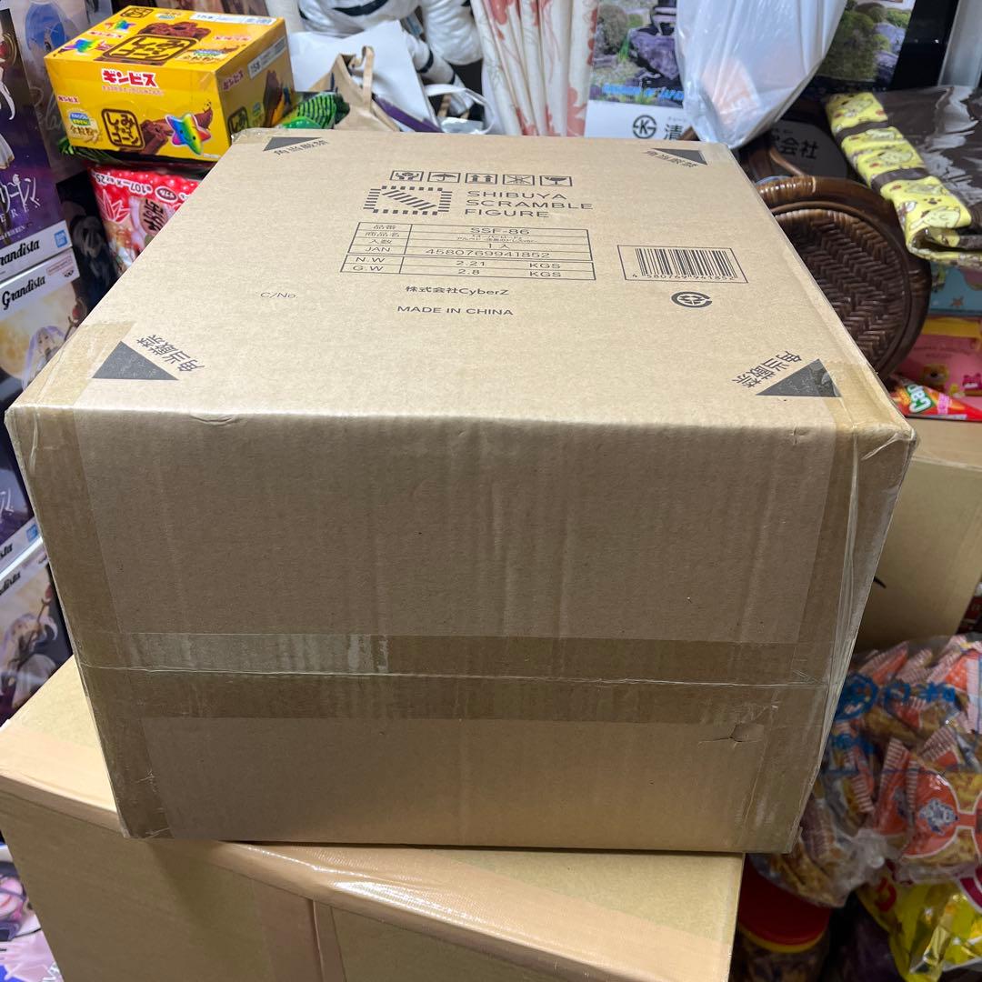 渋谷スクランブルフィギュア　アルベド　漆黒のドレスver.