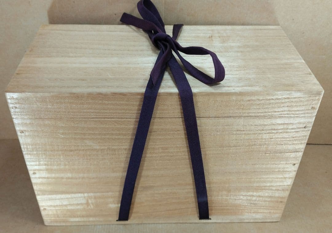 【本物保証】金城次郎 魚紋抱瓶 共箱(本人書付）栞 ヤナゲンプライス票 人間国宝