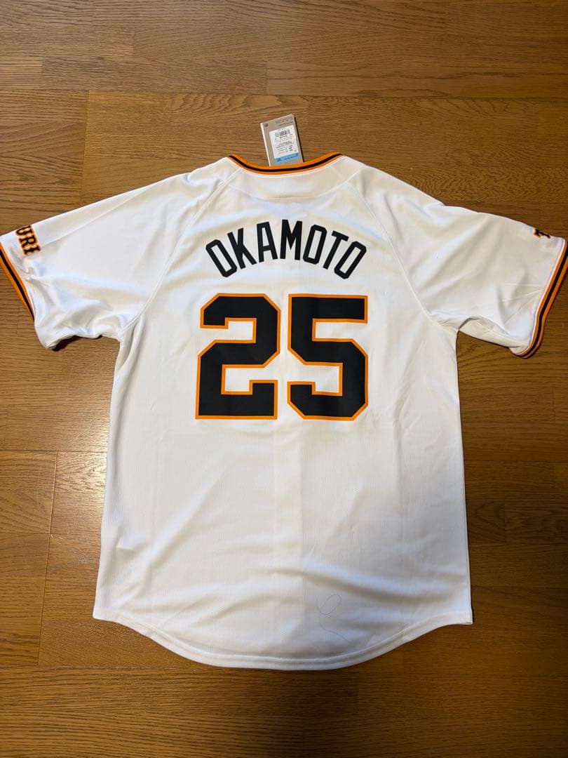 未使用★優勝エンブレム付★ジャイアンツ岡本和真選手レプリカユニフォーム★巨人