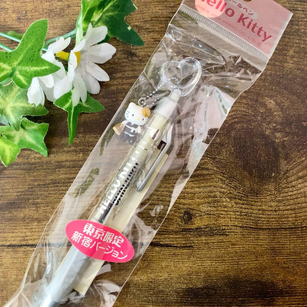 希少　ご当地キティ　東京限定 新宿バージョン　 ぬいぐるみ/根付/ボールペン3点