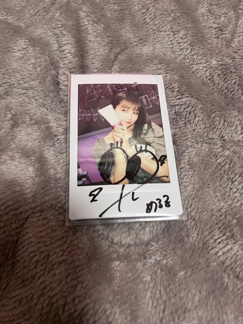 生見愛瑠(めるる) サイン入りチェキ2枚セット