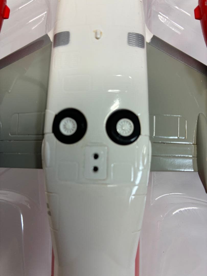 フジドリームエアラインズ 赤 EMBRAER 175 1/100スケール 完成品