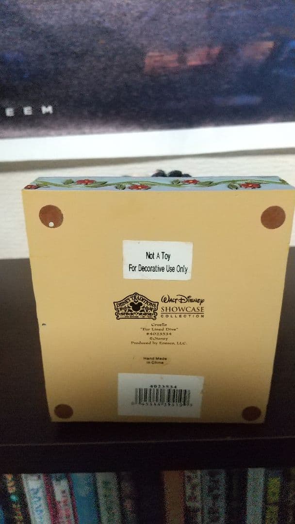 ディズニー　トラディション　101匹わんちゃん クルエラ　フィギュア　希少