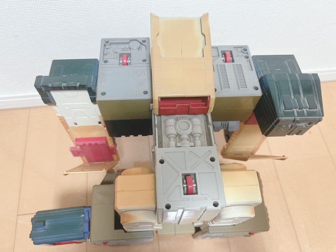 トランスフォーマー C-114