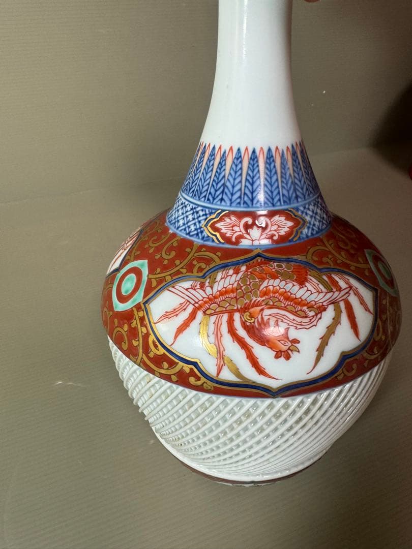 2721 有田焼　桃司作　金襴手　鳳凰　透かし網目　花瓶