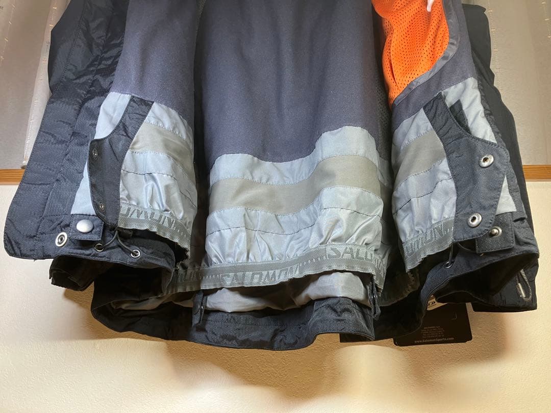 【新品タグ付き・未使用】SALOMON スキーウェア ジャケットメンズL