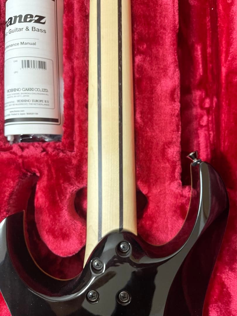 Ibanez RG8527 7弦
