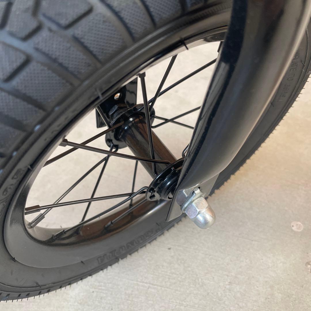 スパーキー 12x SPARKY ストライダー キックバイク ブレーキ付き、