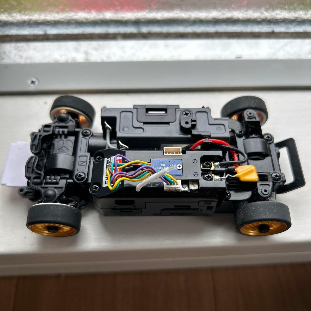 京商　ミニッツAWD シャシ＋ボディ