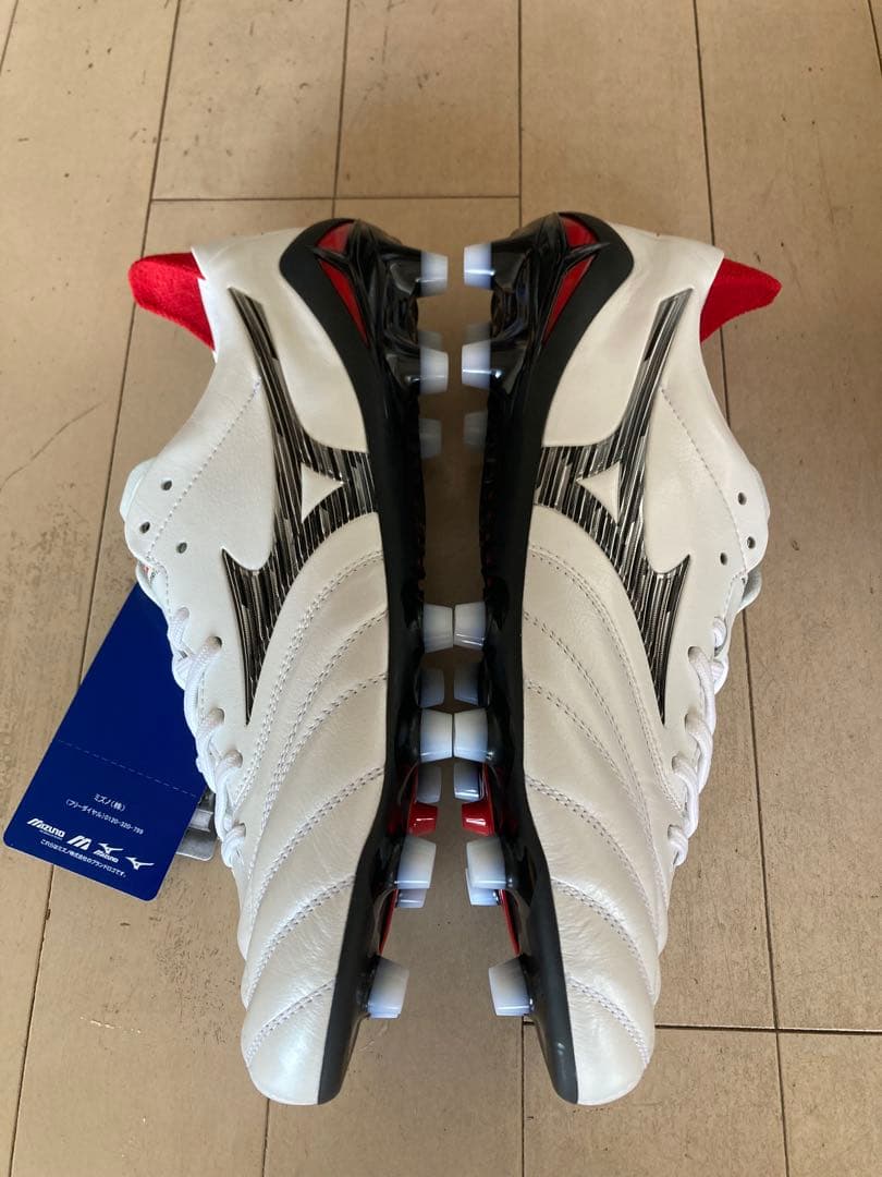 モレリアネオ4ジャパン　白　26.0㎝　新品。