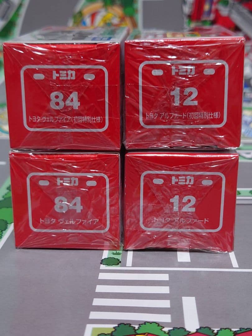 トミカ　トヨタ　ヴェルファイア・アルファード　4台まとめ売り
