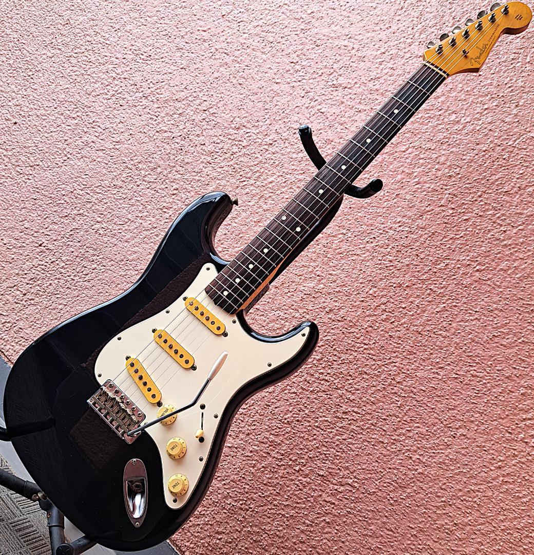 ■Fender Japan ST 62 Stratocaster Eシリアル